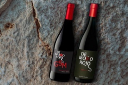   NUEVAS COSECHAS DE MOÑO ROJO: PINOT NOIR Y GSM 2018